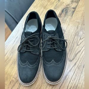 Johnson and Murphy’s men’s shoes, size 10 1/2, black